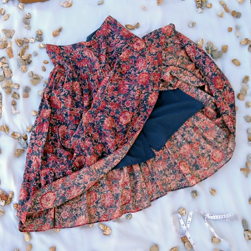 Full Skirt